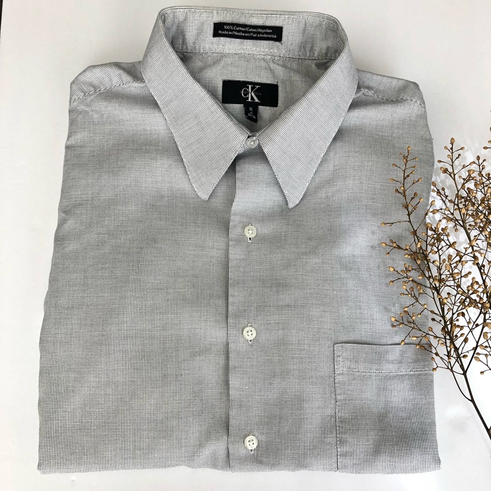 Calvin Klein men’s button down shirt